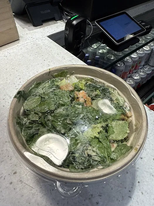 Chopt Creative Salad Co. Picture 6