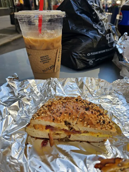 Shamas Deli Picture 4
