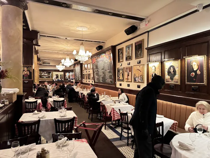 Tony's Di Napoli Picture 1