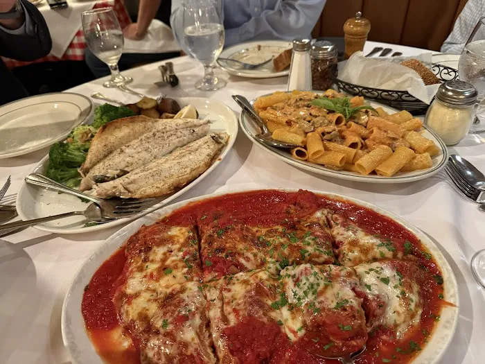 Tony's Di Napoli Picture 6