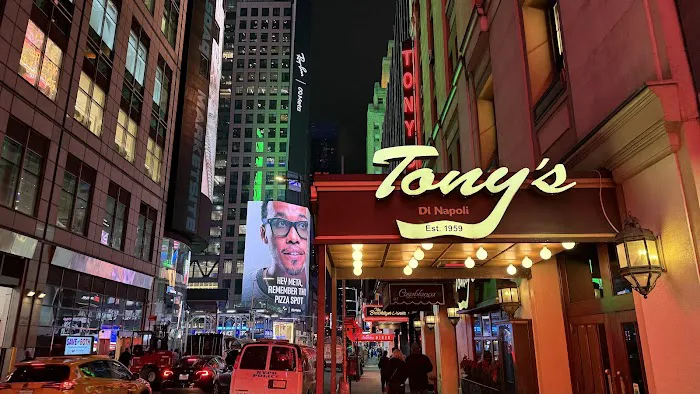 Tony's Di Napoli Picture 8