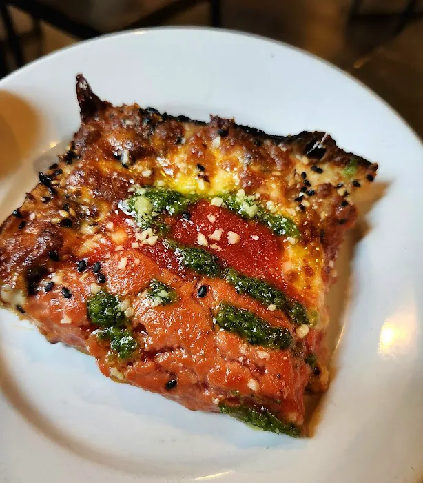 Emmy Squared Pizza: Midtown West Picture 5