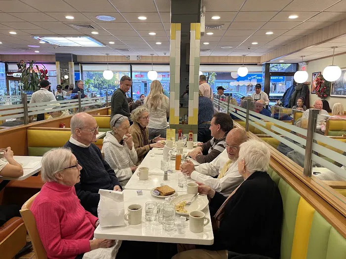 The Flame Diner Picture 5