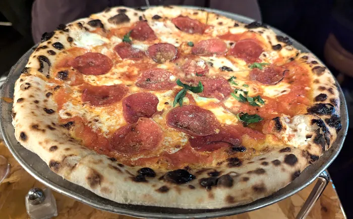B Side Pizza Bar Picture 3