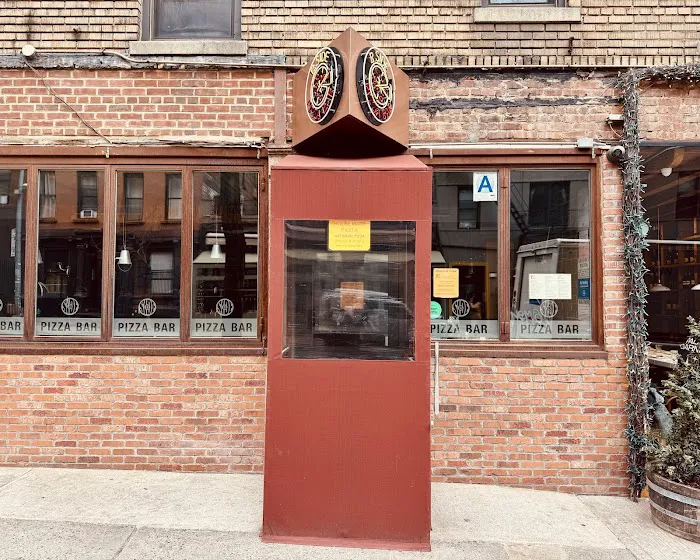B Side Pizza Bar Picture 6