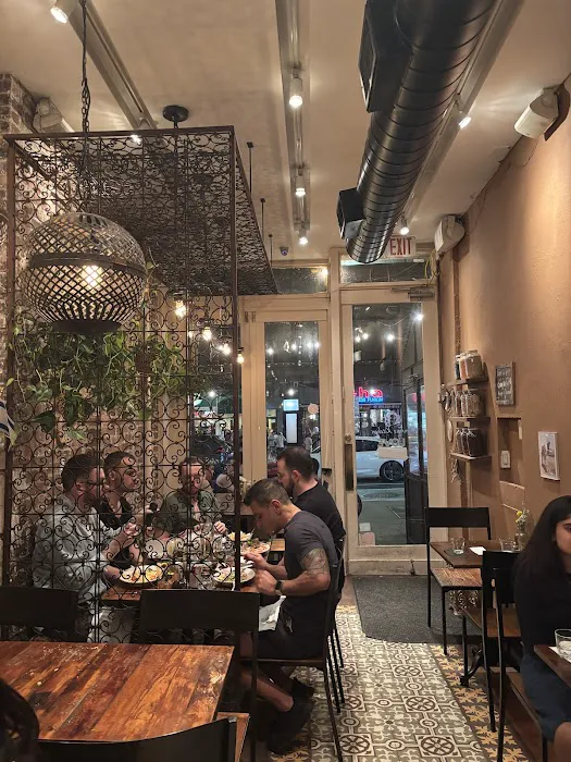 Hummus Kitchen Picture 6