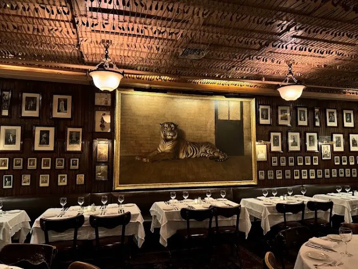 Keens Steakhouse Picture 6