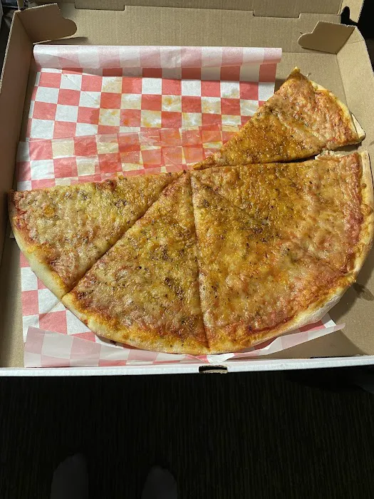 Famous New York Pizza Picture 1