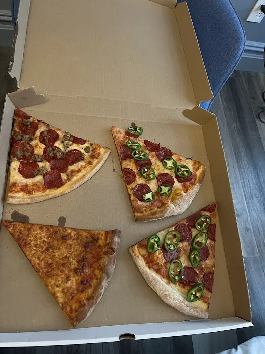 Famous New York Pizza Picture 7