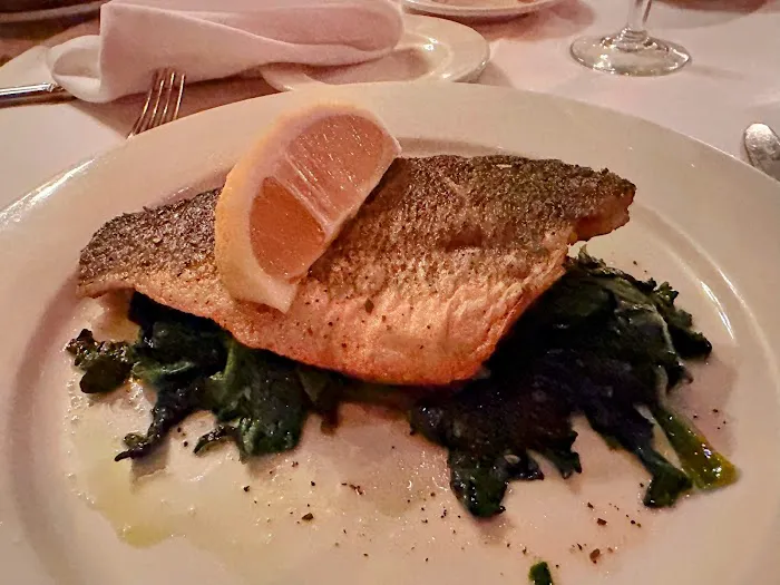 Frankie & Johnnie's Steakhouse Picture 8