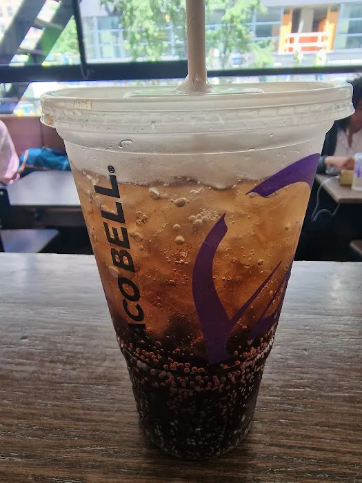 Taco Bell Cantina Picture 9