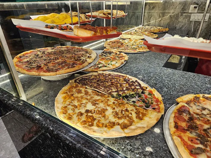 Roma Pizza & restaurant Picture 3