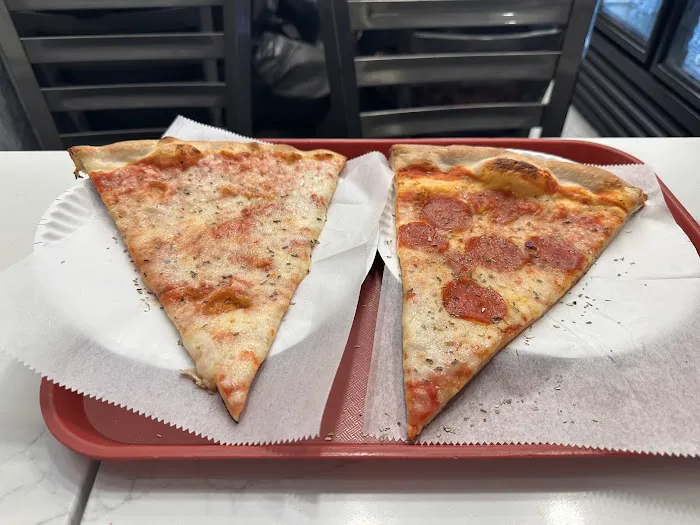 Roma Pizza & restaurant Picture 7