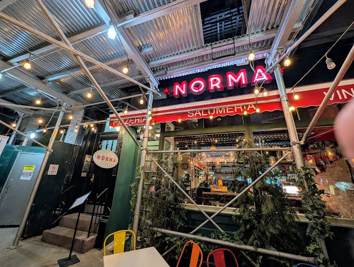 Norma Turtle Bay Picture 5