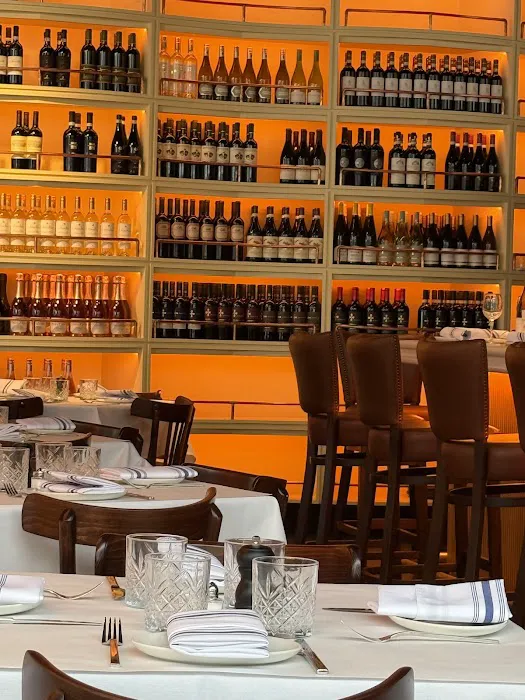 Serafina 777 Third Avenue Picture 2