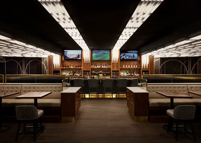Revel and Rye Bar and Restaurant Picture 5