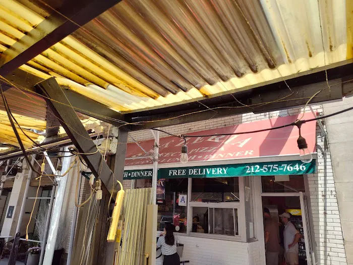 Patzeria Perfect Pizza Picture 1