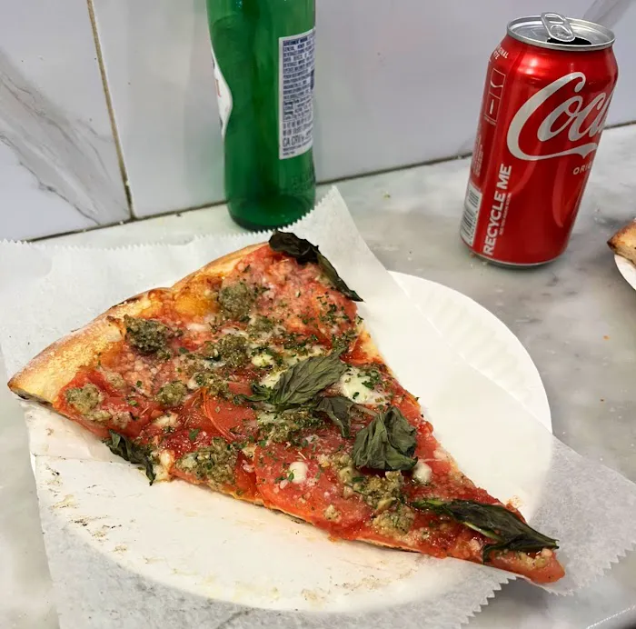 Patzeria Perfect Pizza Picture 6