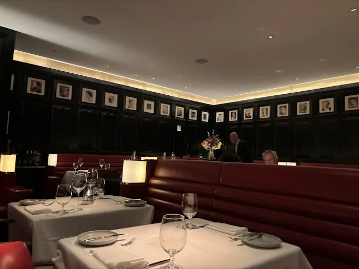 The Lambs Club Picture 5