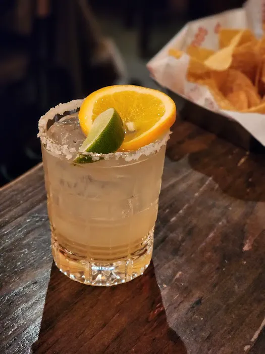 Dos Caminos Picture 7
