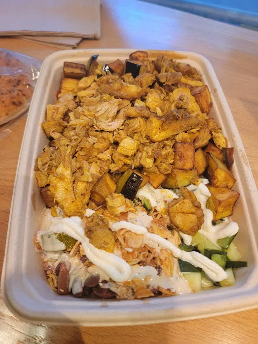 taïm mediterranean kitchen Picture 2