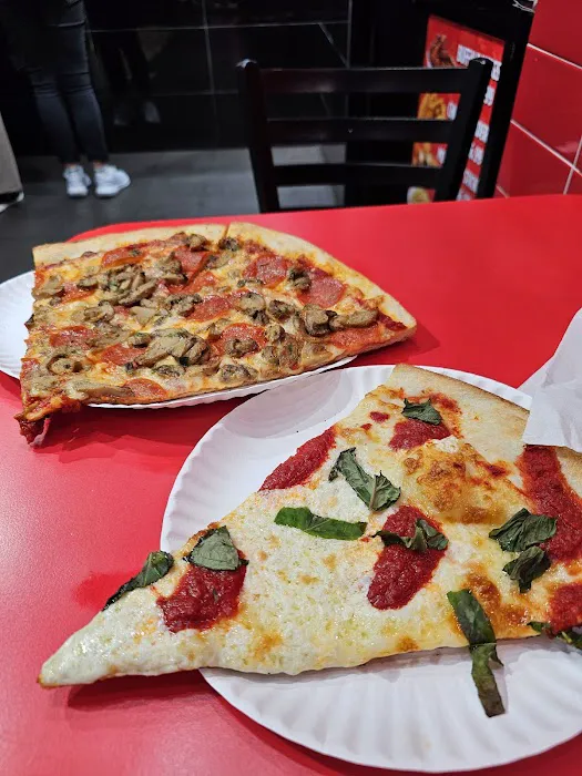 Little Italy Pizza Picture 5