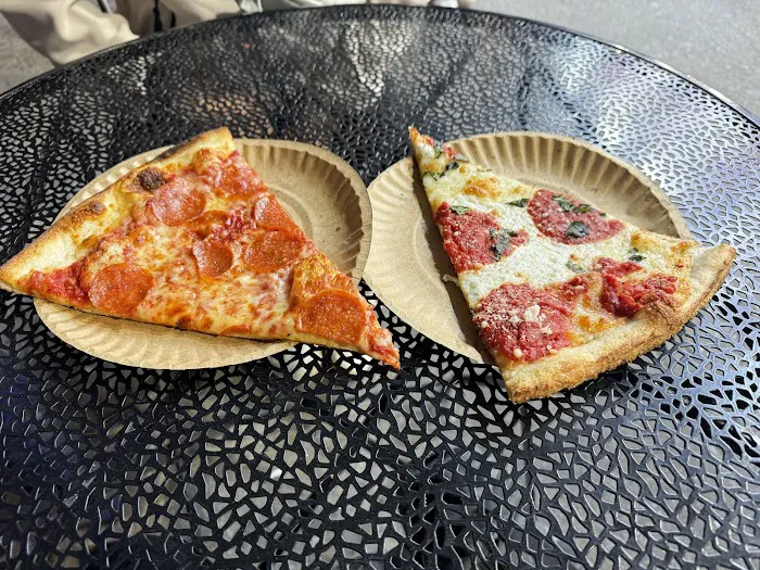 Little Italy Pizza Picture 7