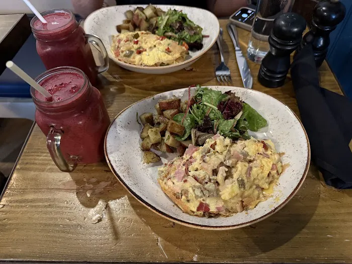 The Blue Dog Cookhouse & Bar Picture 1