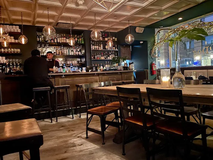 The Blue Dog Cookhouse & Bar Picture 9