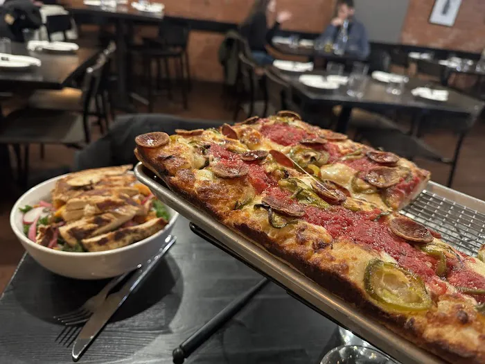 Emmy Squared Pizza: Hell's Kitchen Picture 6
