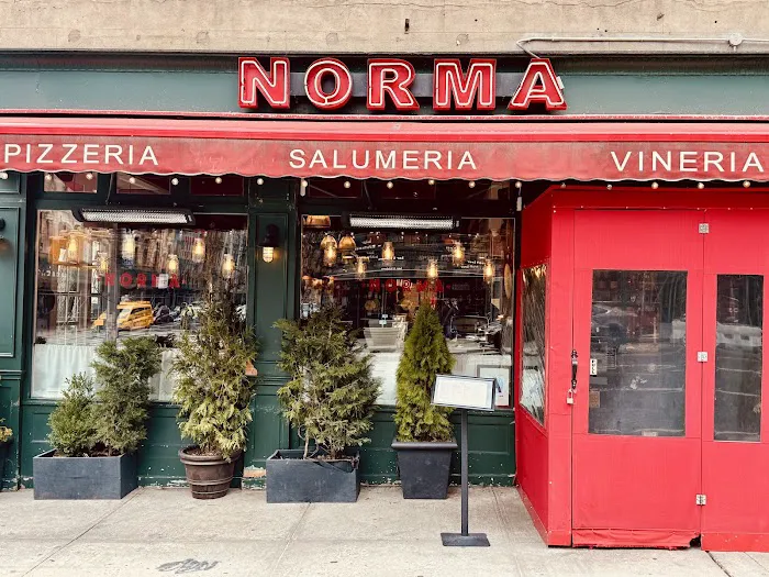 Norma Hell's Kitchen Picture 8