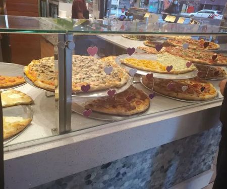 Amore Pizza Café