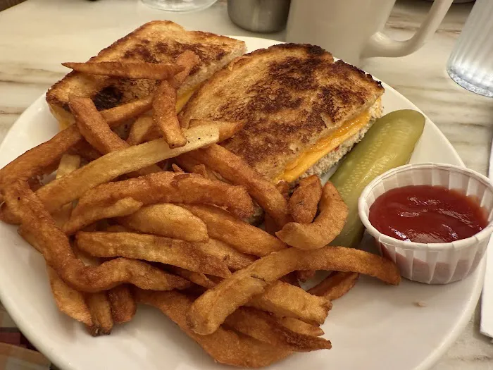 Old John's Luncheonette Picture 4