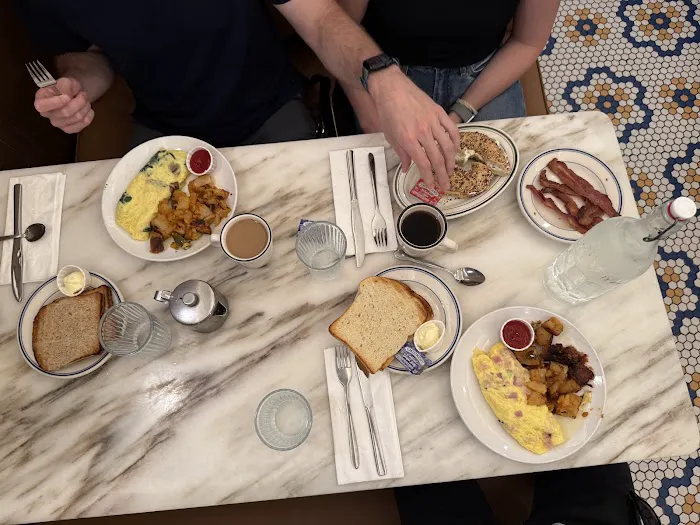 Old John's Luncheonette Picture 10