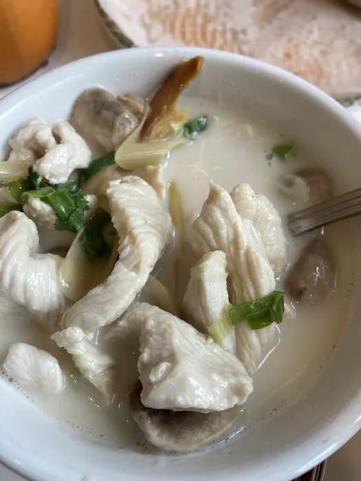 Wondee Thai Curry & Noodles Picture 9