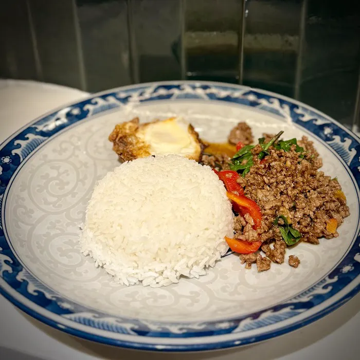 Wondee Thai Curry & Noodles Picture 10