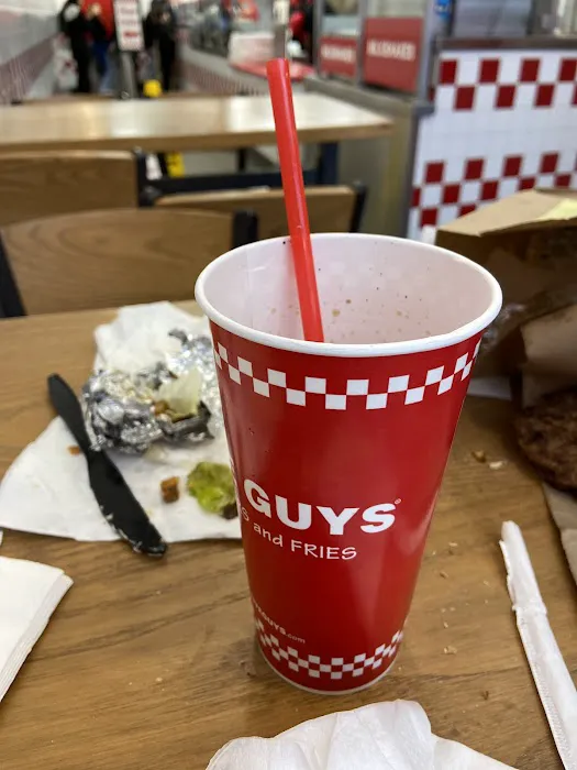 Five Guys Picture 10