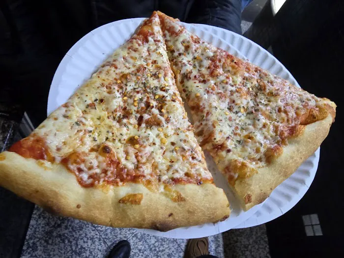 $1.50 Fresh Pizza Picture 1