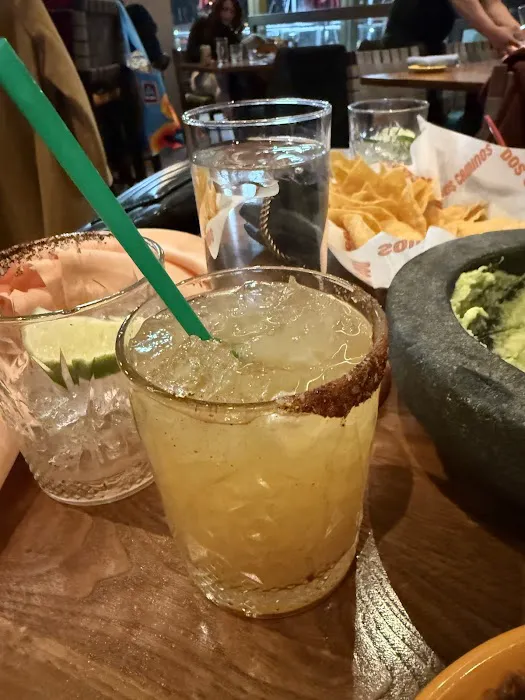 Dos Caminos Picture 4
