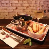 Foxy John's Bar & Kitchen ico