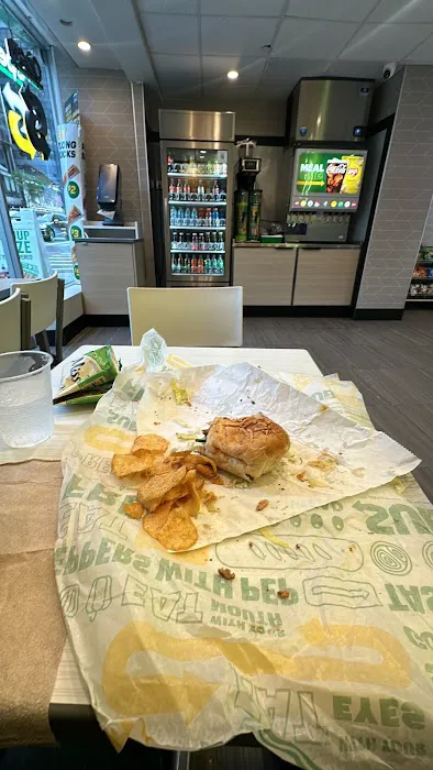 Subway Picture 4