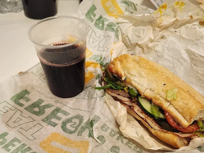 Subway Picture 9