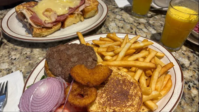 Madison Restaurant Picture 6