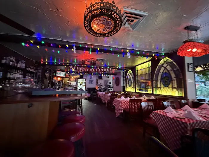 Mimi's Restaurant and Piano Bar Picture 4