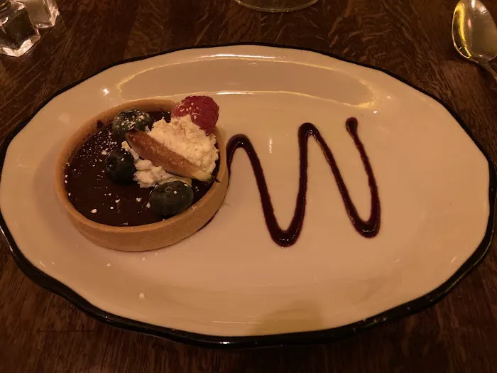 Vin Sur Vingt Bistro Picture 7