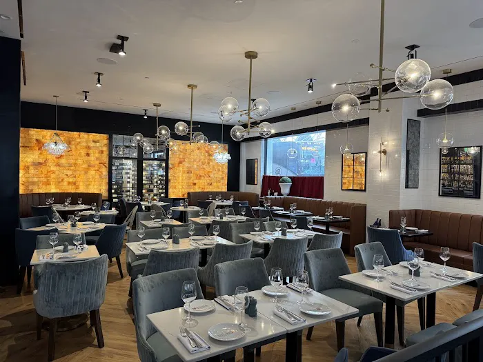 PARK AVE KITCHEN BY DAVID BURKE Picture 3