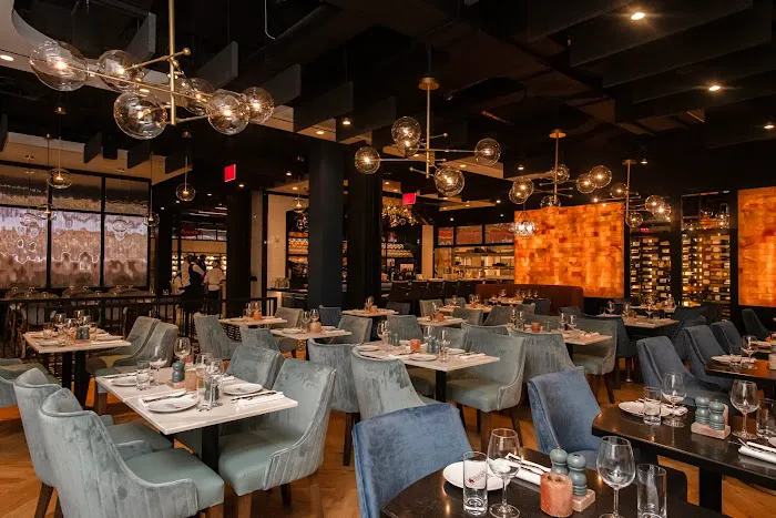 PARK AVE KITCHEN BY DAVID BURKE Picture 2