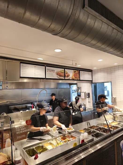 Chipotle Mexican Grill Picture 3