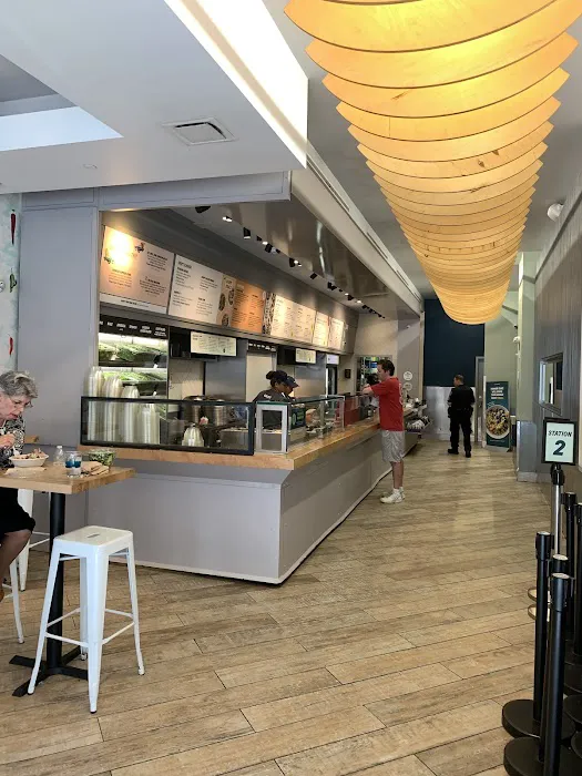 Chopt Creative Salad Co. Picture 8