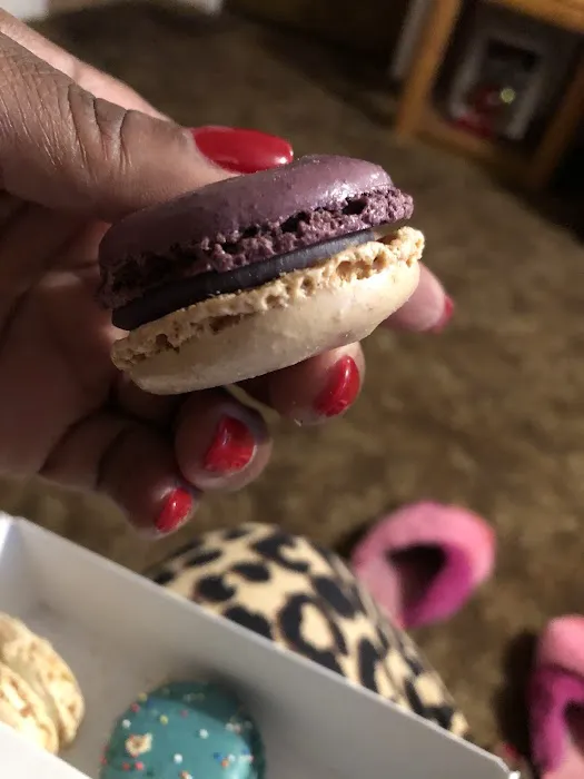 Woops! Macarons & Gifts (Bryant Park- Winter Village) Picture 4